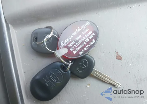 2009 Toyota Sienna Le z USA, uszkodzony, nr VIN 5TDZK23CX9S270124